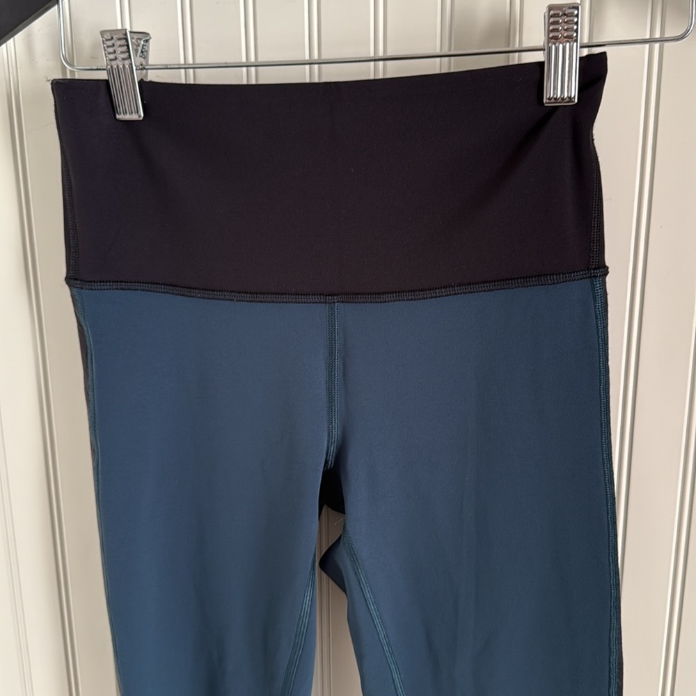 Lululemon Ready Set Go 7/8 Tight (25") Legging Submarine / Black - Picture 4 of 11